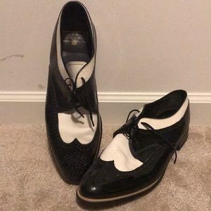 Men’s dress shoes